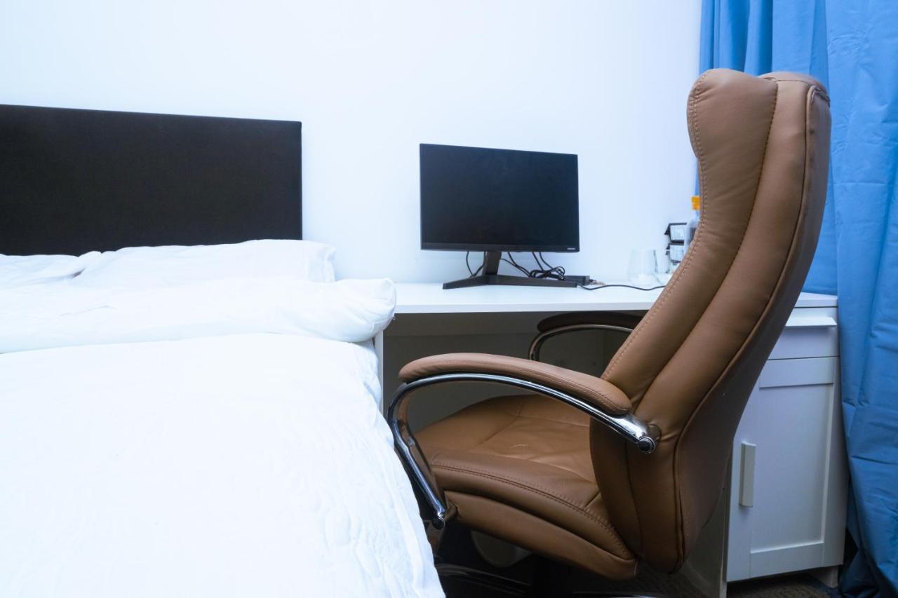 Double Room Oasis Stepps Extérieur photo