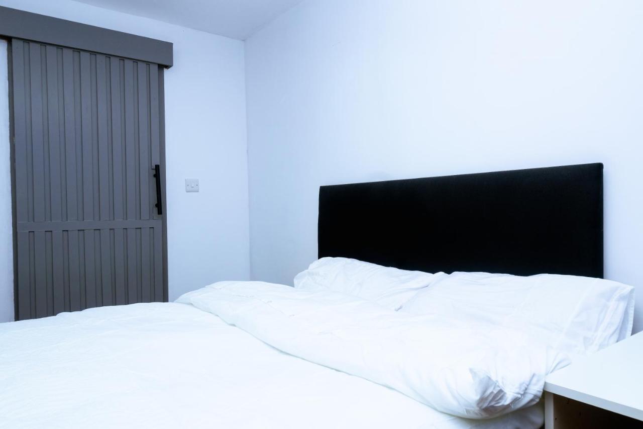 Double Room Oasis Stepps Extérieur photo